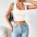 Square Collar Short Slim Vest - Image 4