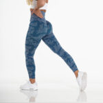 Fashion Snowflake Cropped Camouflage Jacquard Seamless Fitness Yoga Pants - Image 6