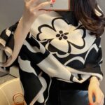 Air-conditioned Room Spring And Summer High-grade Versatile Black And White Scarf Warm Dress - Image 2