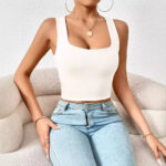Square Collar Short Slim Vest