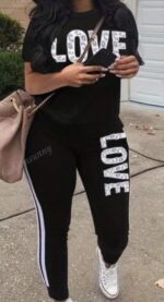 Letter Graphic Tee & Contrast Side Seam Sweatpants - Image 2