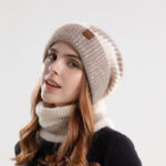 2pcs Knitted Hat Suit With Scarf Winter Two-color Hat And Thick Warm Earflaps Wool Scarf - Image 2