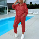 Women's Solid Color Hooded Sweatshirt Two-piece Set - Image 4