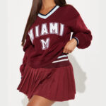 Letter Printed V-neck Long-sleeved Sweater Elastic Pleated Skirt Suit - Image 8