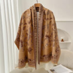 Retro High Sense Artificial Cashmere Scarf - Image 8