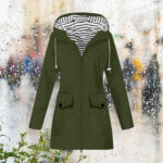 Outdoor Mountaineering Clothing Waterproof Coat - Image 4