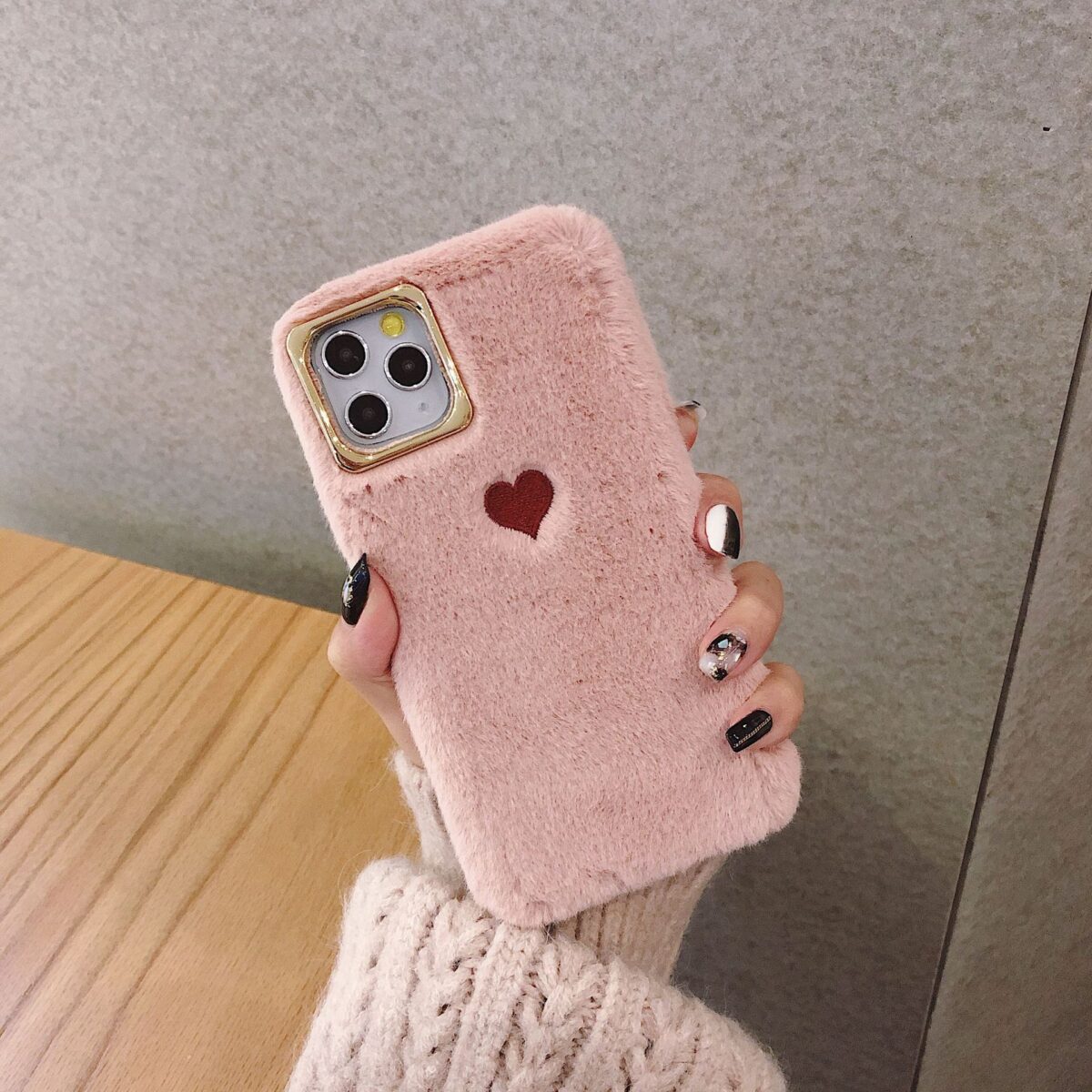 Autumn and winter small love warm plush phone case - Image 7