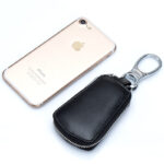 Leather car key case with zipper waistband - Image 4