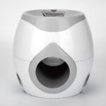 Toy automatic food leakage device