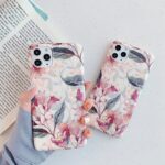 Literary and classical flower phone case - Image 4
