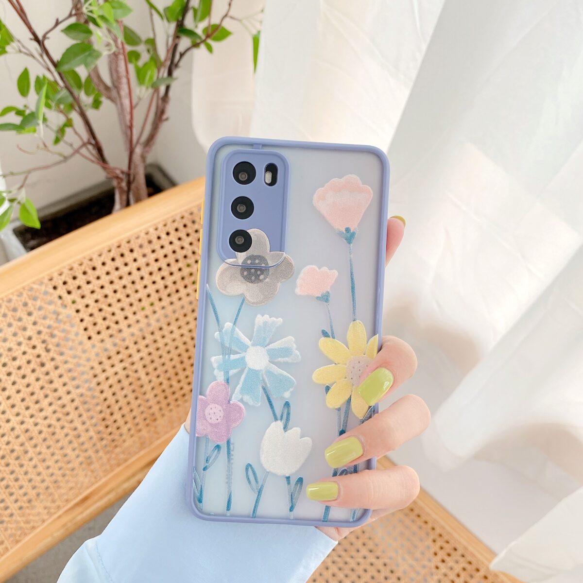 Embossed flower phone case - Image 1