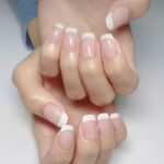 Fake nails can be taken with long and short styles - Image 2