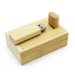 U Disk 32GB Wooden USB Flash Drive Free Lettering Creative Boys and Girls - Image 2