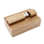 U Disk 32GB Wooden USB Flash Drive Free Lettering Creative Boys and Girls - Image 4
