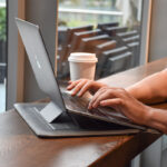 Laptop Bag Three-In-One Hand Pad With Stand - Image 5