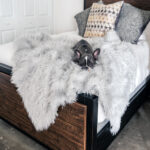 Winter Thick Dog Warm Pad High-end Pet Pad - Image 2