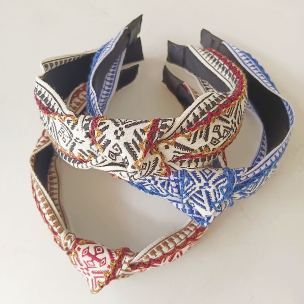 Lazybones New Retro Ethnic Temperament Knotted Headband - Image 1