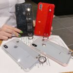 Two-tone glitter pink wristband phone case - Image 6