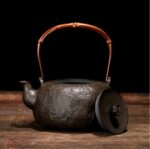 Japanese style iron kettle - Image 5