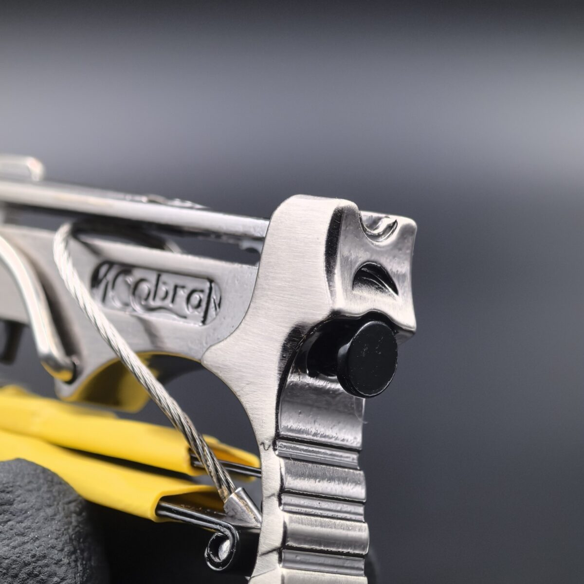 Mini Crossbow Model Keychain Retro - Image 5