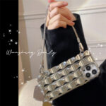 Electroplating Silver Heart Shape Mirror Chain Phone Case - Image 4