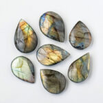 Natural Crystal Blue Light Elongates Stone Droplets - Image 3