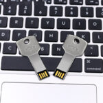 Ultra-thin Waterproof Conjoined Metal Key USB Drive - Image 5