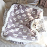 Thick Lamb Fleece Pet Dog Blanket Soft Flannel Cat And Dog Cushion To Keep Warm Cat And Dog Sleeping Blanket Winter Pet Cushion - Image 4