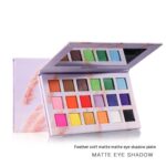 Matte Earth Tone Eyeshadow Plate - Image 8