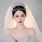 Crystal Atmospheric Wedding Dress Design Headwear - Image 3