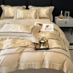 Light Luxury High-grade Yarn-dyed Four-piece Jacquard Beddings - Image 3
