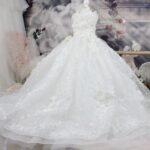 Heavy-duty Embroidered Tail Wedding Dress - Image 2