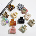 Female Geometry Korean Version Acetic Acid Grip