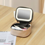Cosmetic Bag Portable With LED Light - Image 4