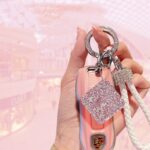 Mini Keychain Comes With Wire Diamond-encrusted Beauty Mirror Mobile Charging Bank - Image 3