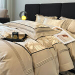 Light Luxury High-grade Yarn-dyed Four-piece Jacquard Beddings - Image 2