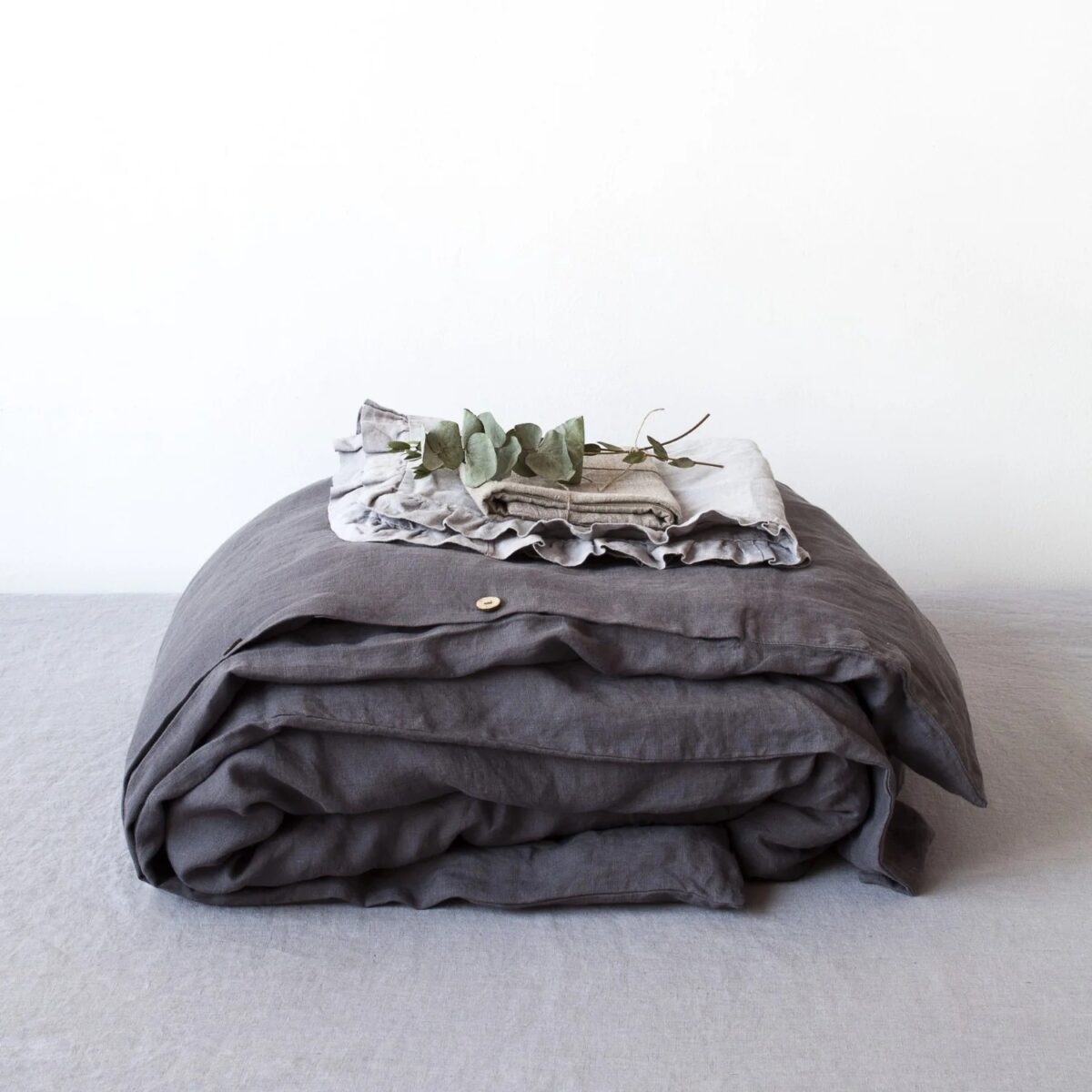 Washed Pure Linen Bed Sheet Quilt Cover Four-piece Set - Image 7