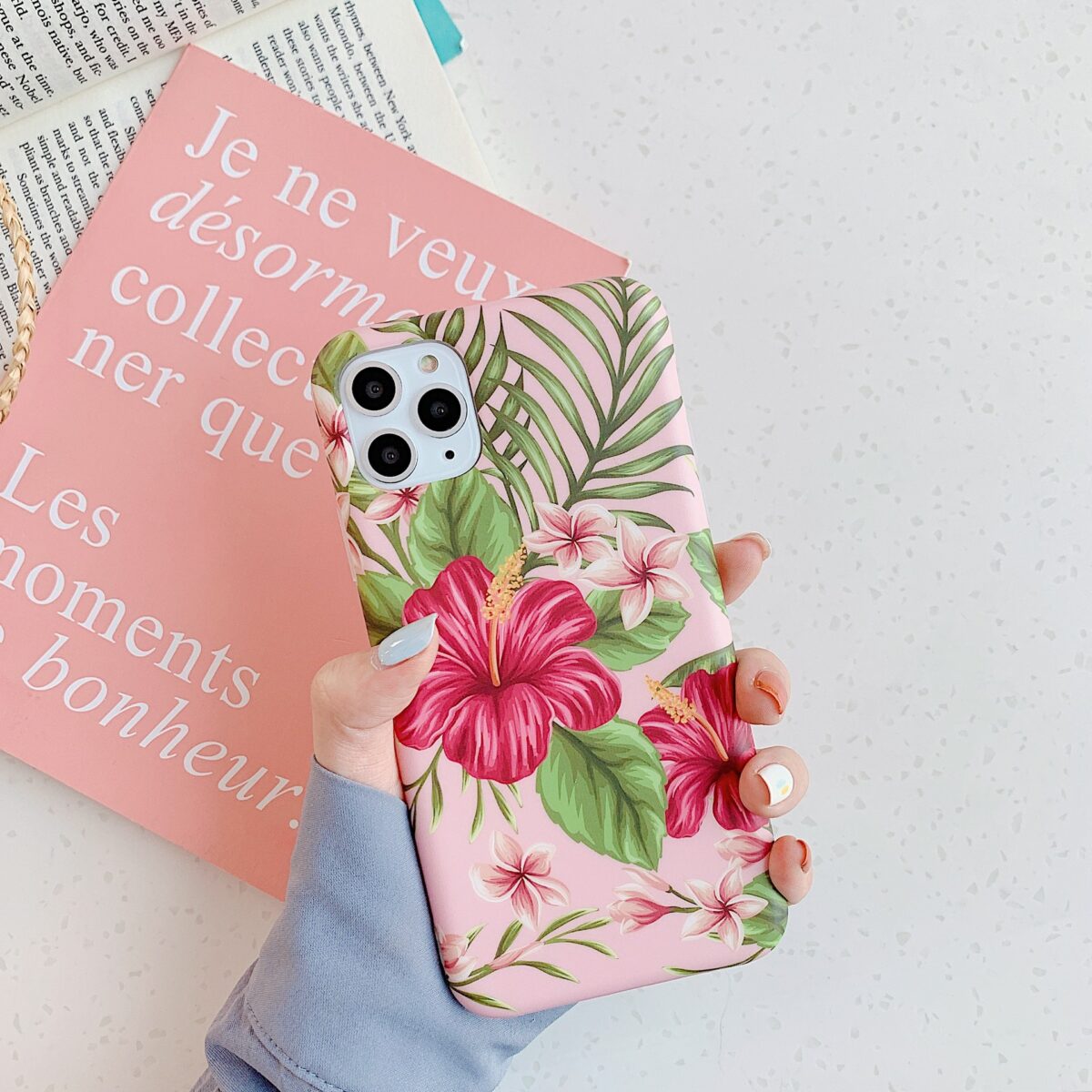 Literary and classical flower phone case - Image 9