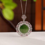 Fashion Pattern Hollow Retro Dignified Pendant - Image 3