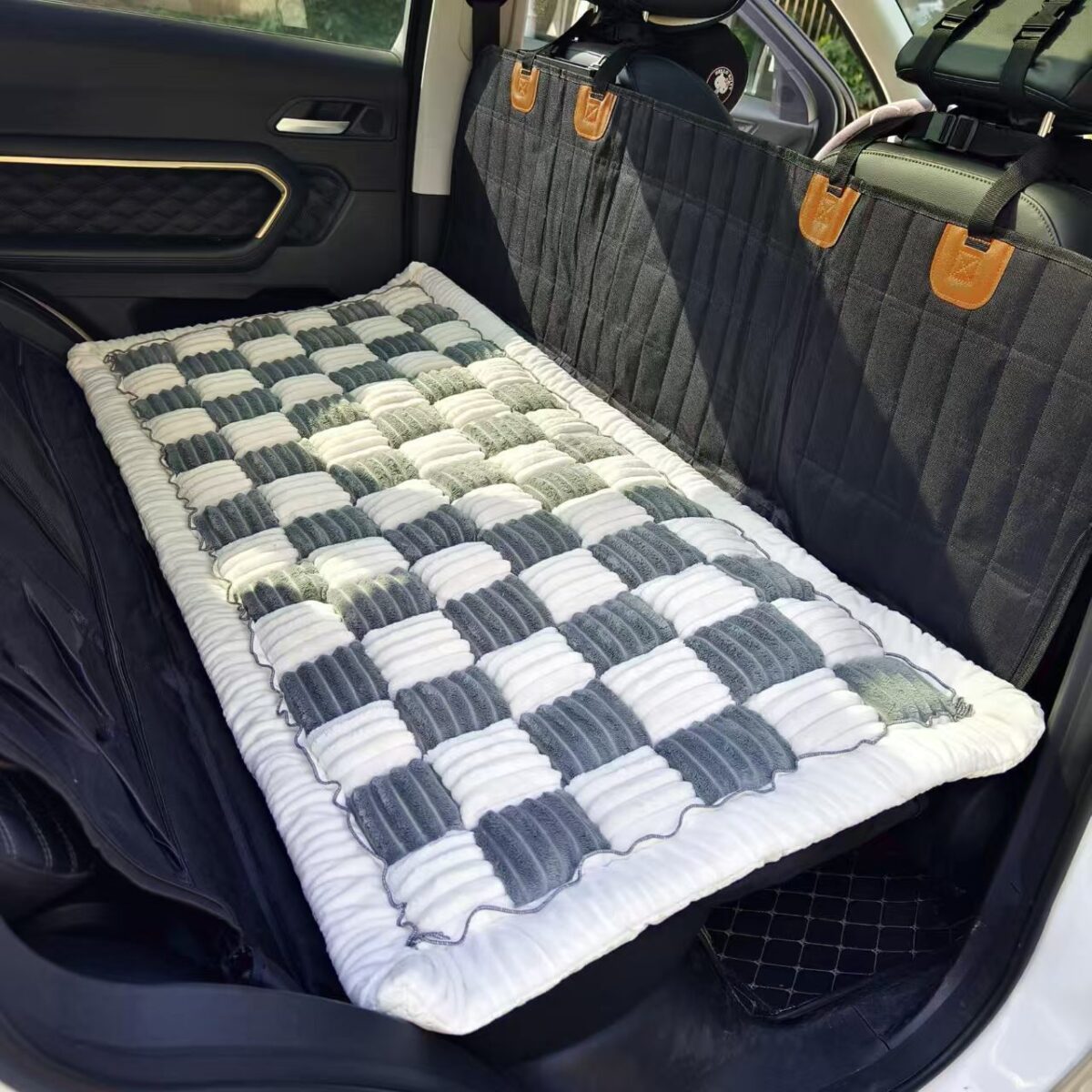 Thickened Cushion Car Plush Car Mat - Image 3