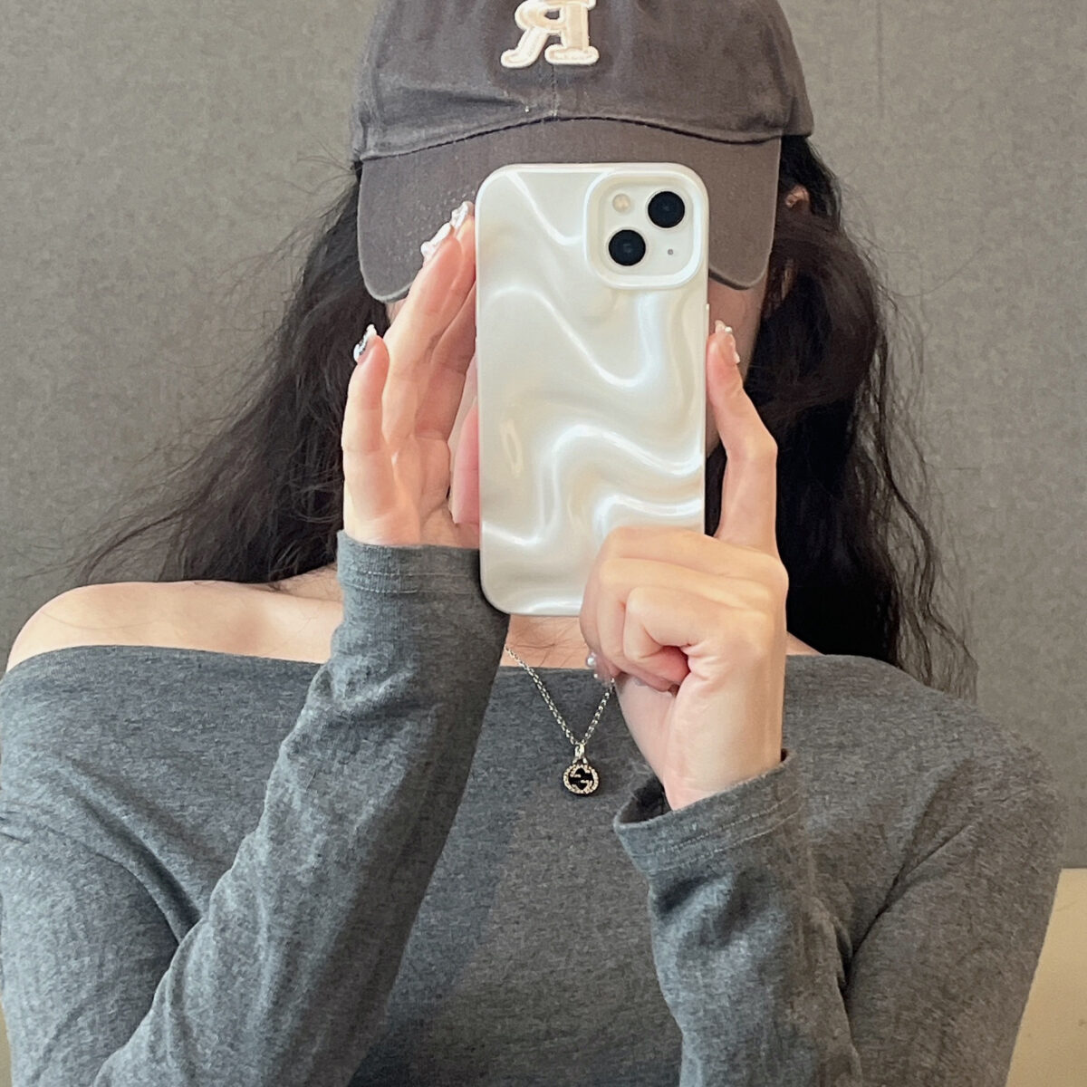 Three-dimensional Pleated Water Ripple Phone Case - Image 3