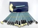 32 blue makeup brushes - Image 5