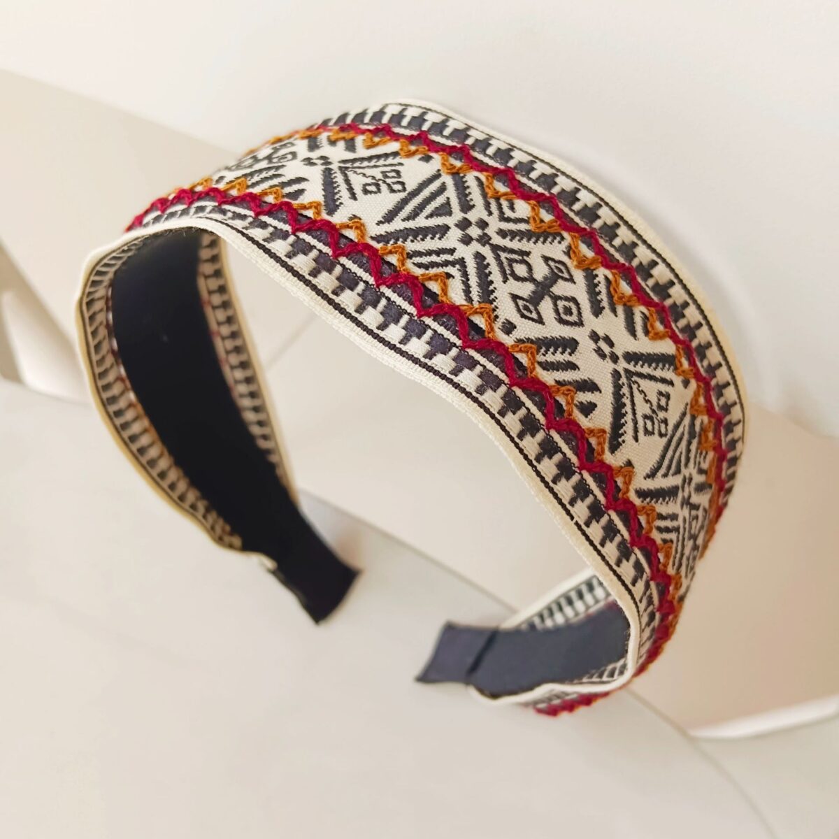 Lazybones New Retro Ethnic Temperament Knotted Headband - Image 5
