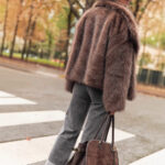 Warm Fashion Loose-fitting Long Sleeves Plush Brown Coat - Image 4