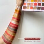 Matte Earth Tone Eyeshadow Plate - Image 5
