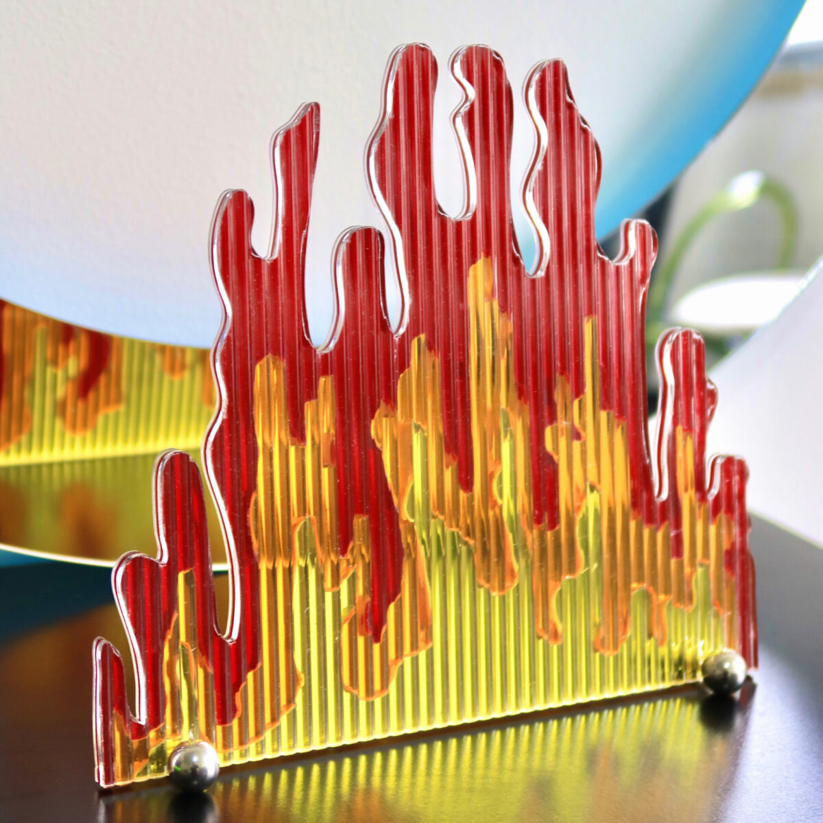 Acrylic Flame Display Table Screen Photo - Image 7