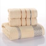 Three-piece cotton towel set - Image 2