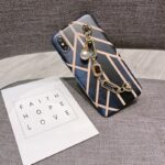 Geometric rhombus rhinestone bracelet phone case - Image 5