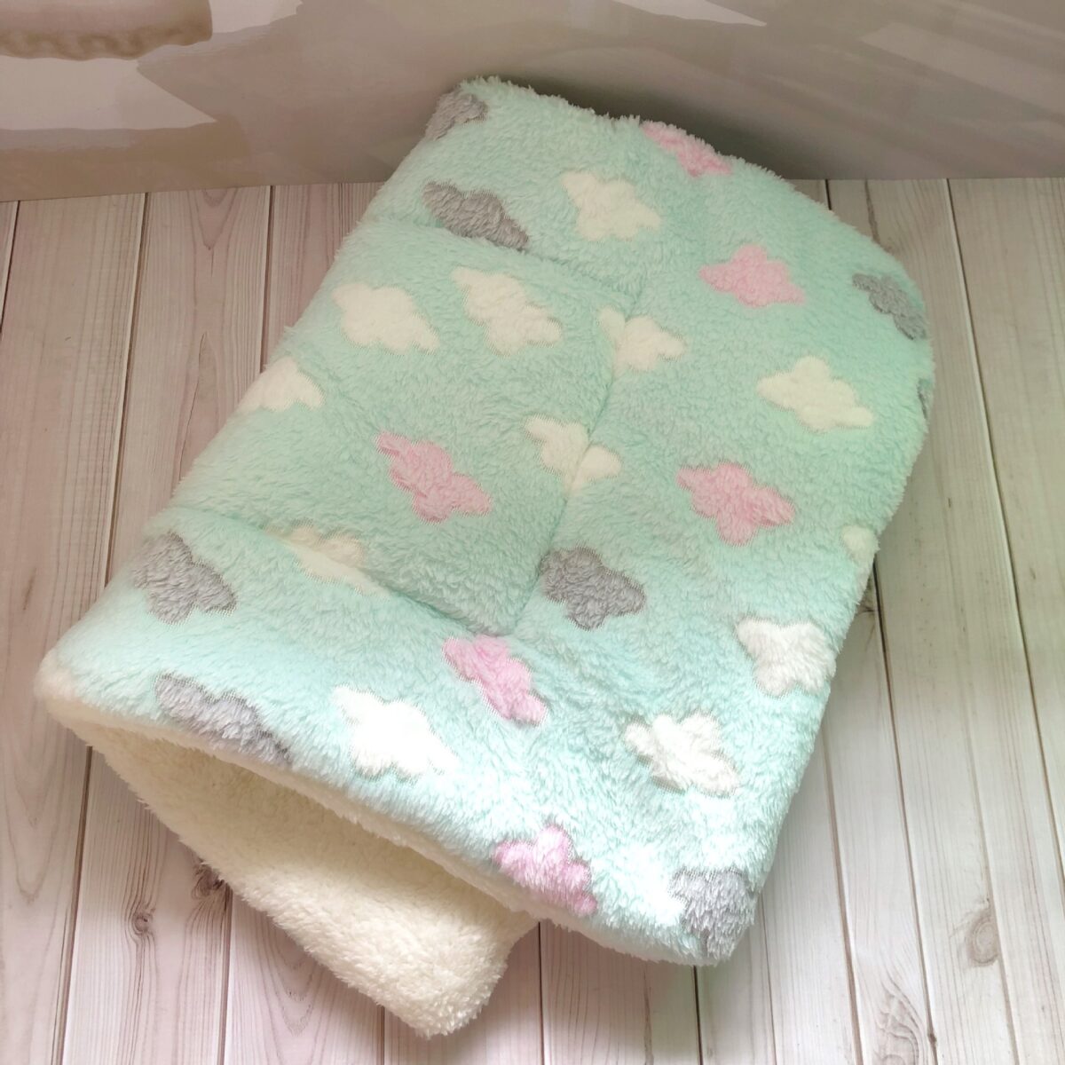 Soft Pet Dog Cat Flannel Thick Blanket - Image 4