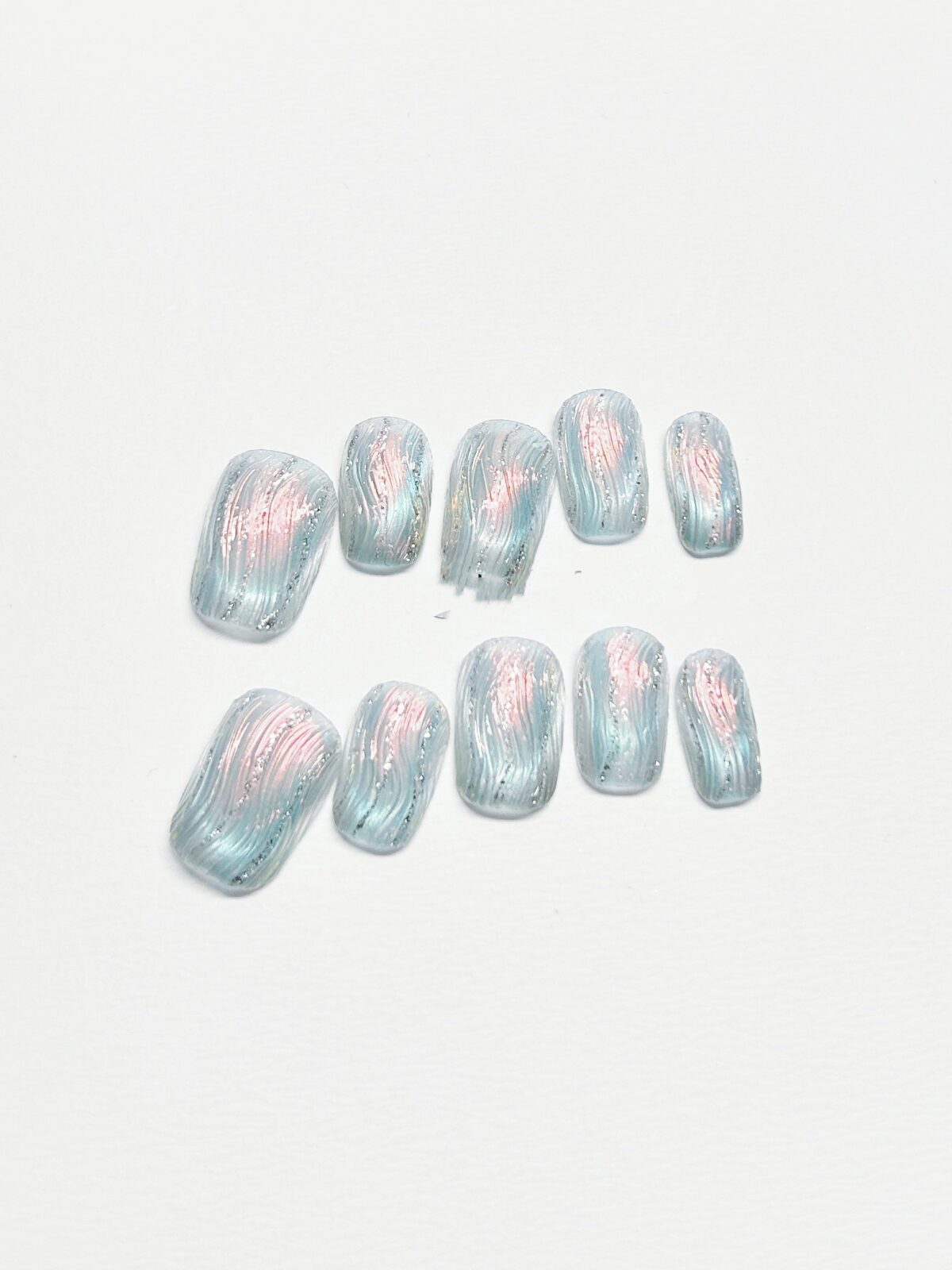 Blue Cat's Eye Short Fake Nails - Image 3